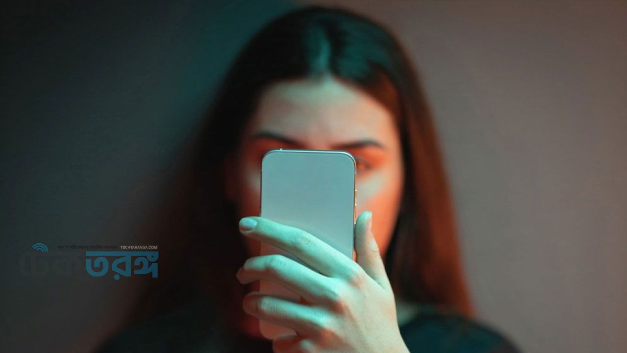 সোশ্যাল মিডিয়ায় মেয়েরা কেন বেশি বিপর্যস্ত, কী বলছে গবেষণা?