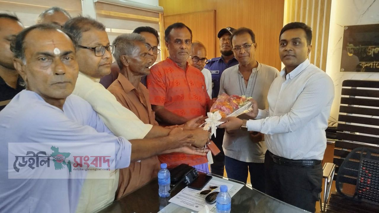 কলারোয়ায় নবাগত ইউএনও’র সাথে পুরোহিত-সেবায়েত ঐক্য ফ্রন্টের  মতবিনিময়