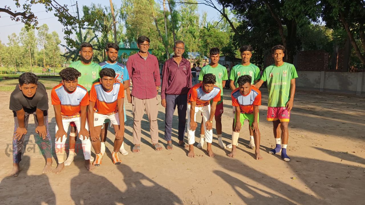 ঠাকুরের দীঘি ব্রাদার্স অ্যাসোসিয়েশনের আয়োজনে প্রাণবন্ত ফাইনাল খেলা অনুষ্ঠিত