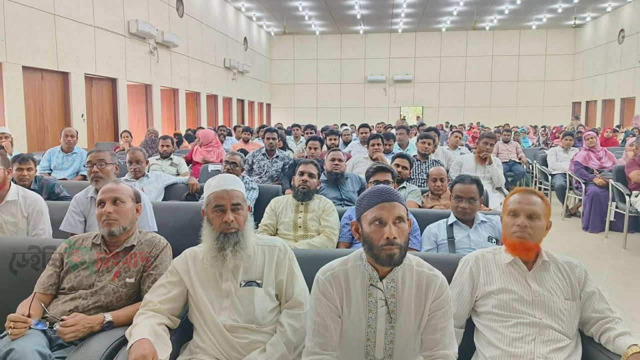 দীর্ঘদিন পর ফরিদপুরের সালথা উপজেলায় প্রাথমিক শিক্ষার মানোন্নয়ন বিষয়ক এক গুরুত্বপূর্ণ আলোচনা সভা অনুষ্ঠিত হয়েছে। শিক্ষা ব্যবস্থার উন্নয়ন, শিক্ষার গুণগত মান বৃদ্ধি এবং শিক্ষকদের দায়িত্বশীল ভূমিকা নিয়ে সভায় বিস্তারিত আলোচনা করা হয়।