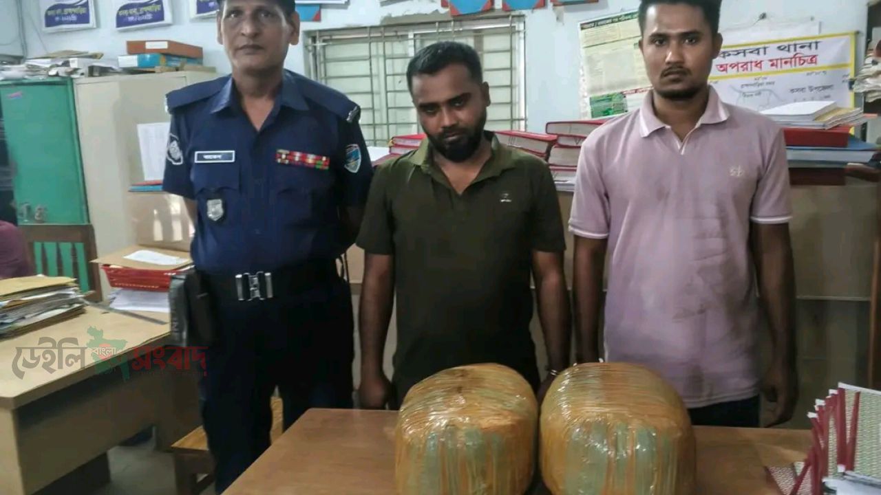 ব্যাটারি চালিত অটোরিক্সা হতে গাঁজা উদ্ধারসহ ০৩ মাদক কারবারী গ্রেফতার।