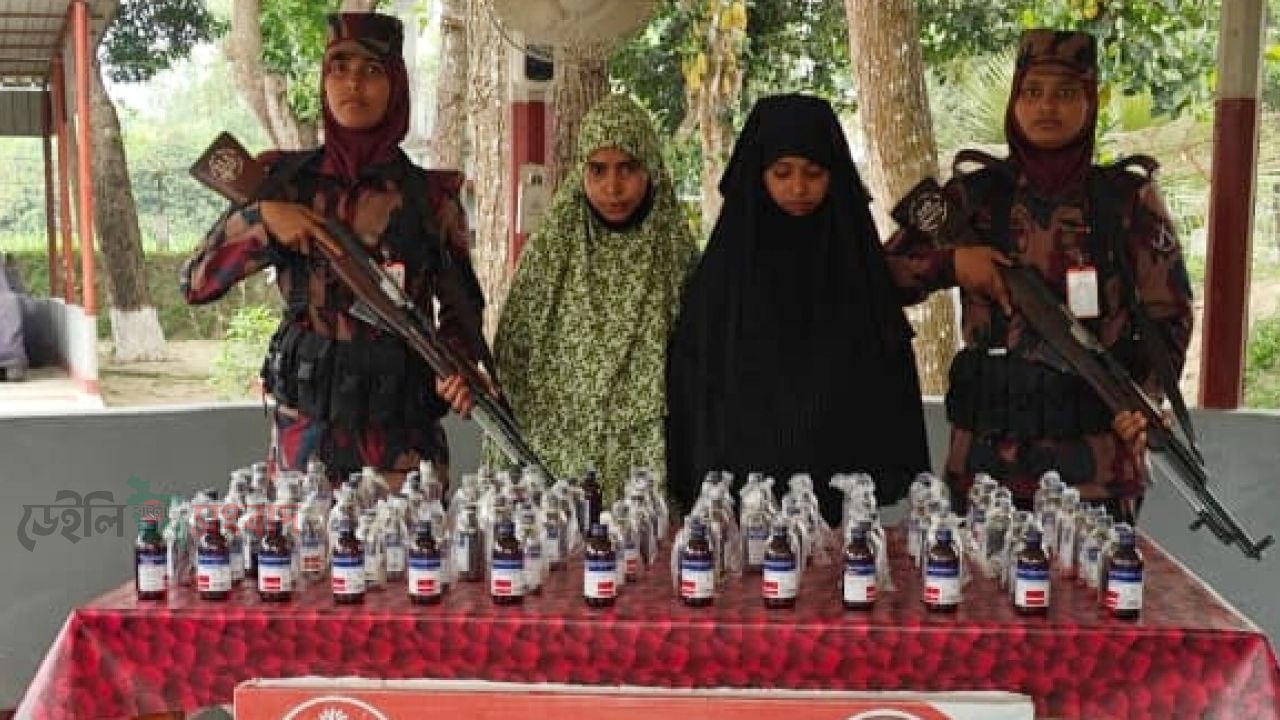 পাঁচবিবি সীমান্তে মাদক সহ ২ নারী আটক