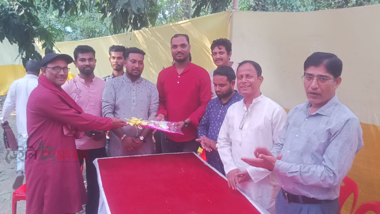 রাউজানে পাঁচশত বছরের ঐতিহ্যবাহী শ্রীশ্রী ক্ষেত্রপাল বিগ্রহ মন্দিরে দুইদিনব্যাপী ক্ষেত্রপাল পূজা উদযাপন