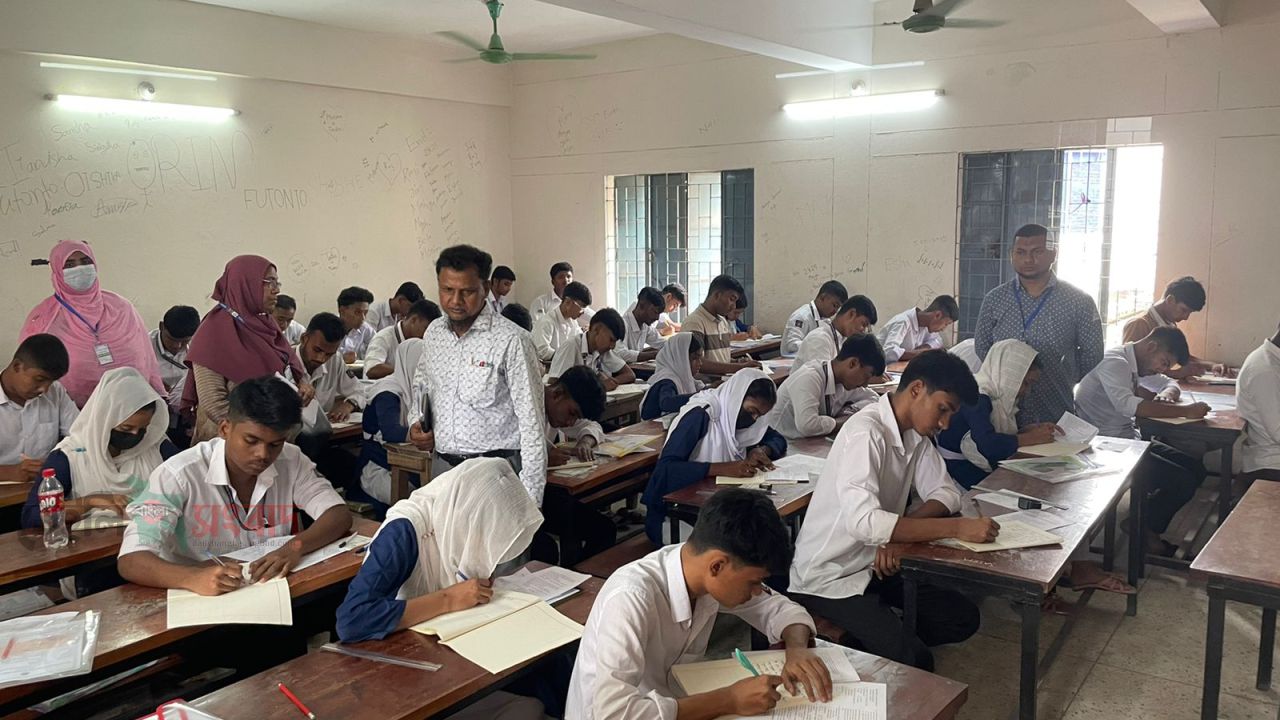 ভেড়ামারায় এসএসসি পরীক্ষা শুরু। অনুপস্থিত-১৯।