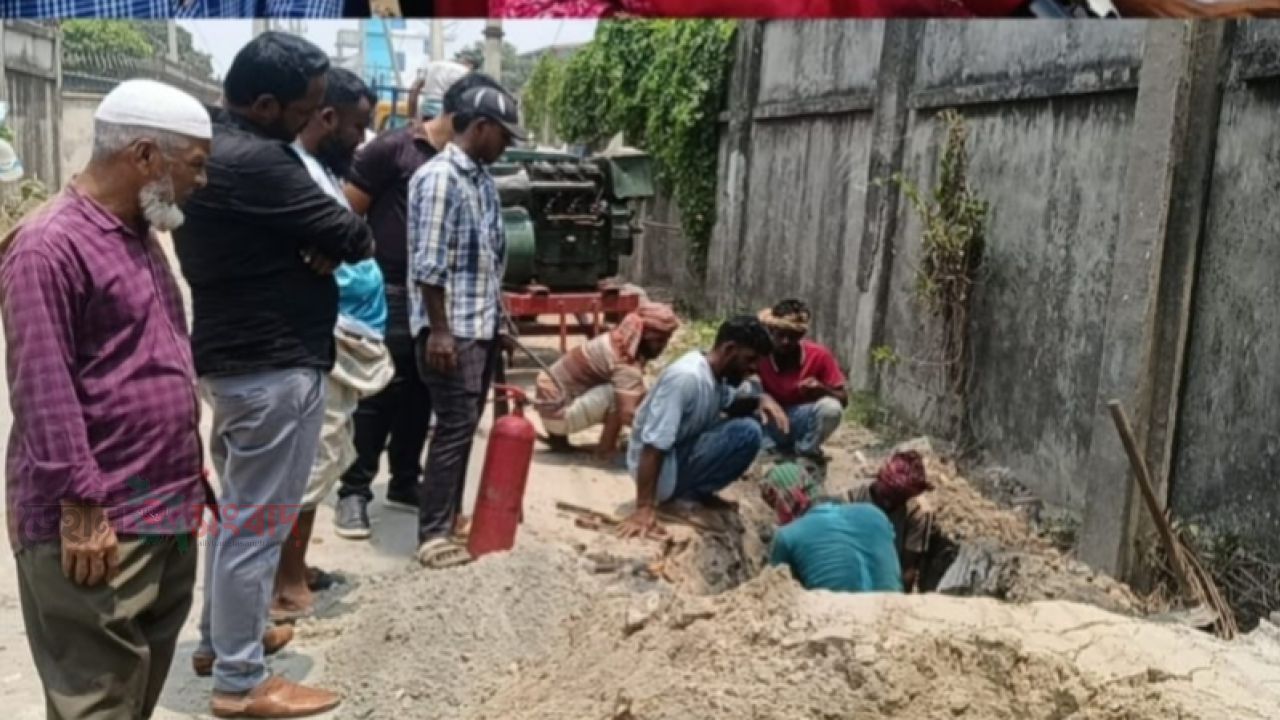 বন্দরে অবৈধ গ্যাস সংযোগ উচ্ছেদ অভিযান।