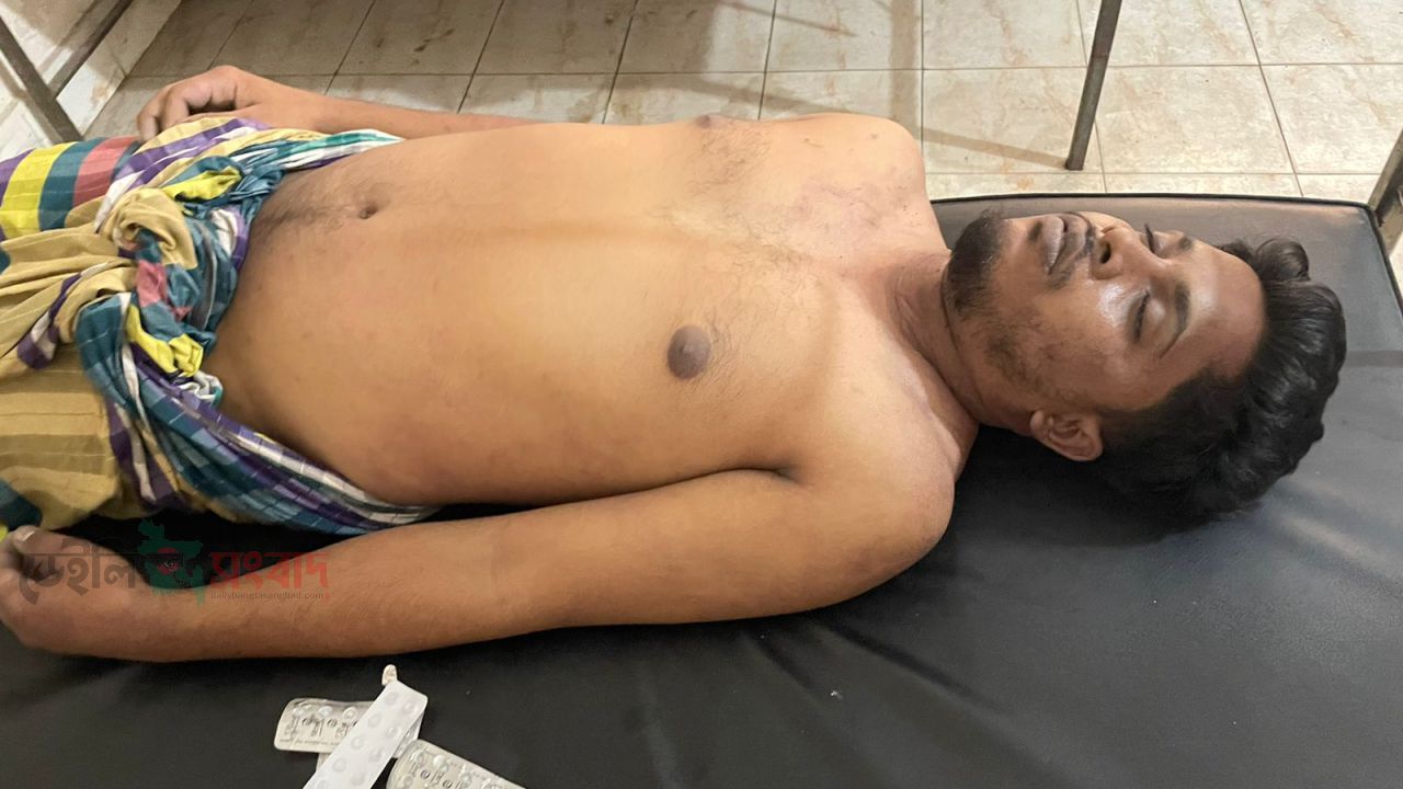 ভেড়ামারায় প্রাইভেট হাসপাতাল মালিকের লাশ উদ্ধার করল থানা পুলিশ।