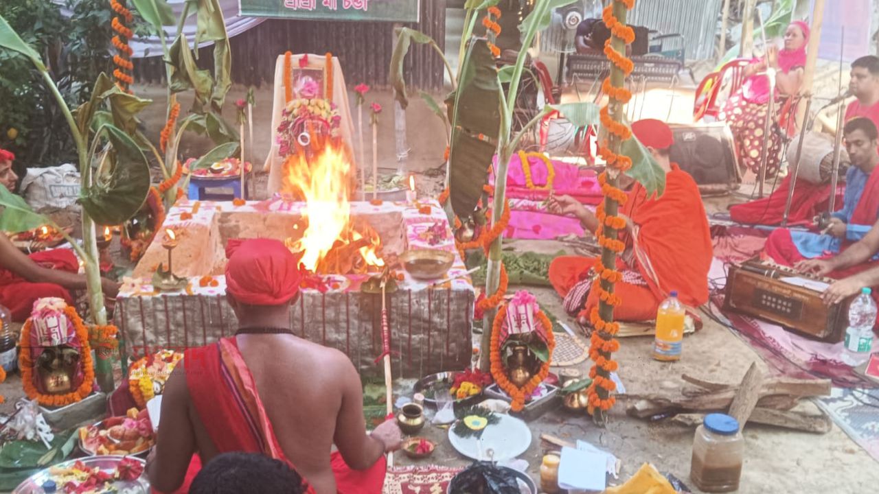 রাউজান পশ্চিম গুজরায় বিশ্বশান্তি গীতাযজ্ঞ অনুষ্ঠিত