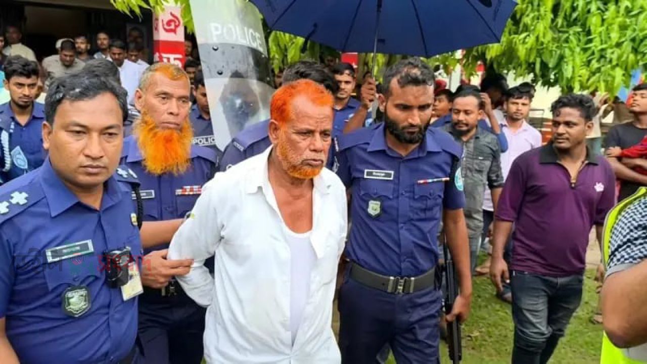 তৃতীয় শ্রেণীর ছাত্রীকে শ্লীলতাহানির অভিযোগে প্রধান শিক্ষক গ্রেফতার 