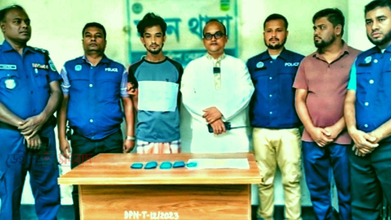 মদনে মাদকবিরোধী অভিযানে ৯০০ পিস ইয়াবাসহ কারবারি গ্রেপ্তার