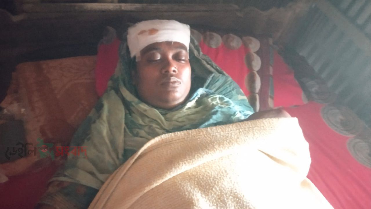 কলা গাছের ডাটা ভাঙাকে কেন্দ্র করে সরিষাবাড়ীতে দু’পক্ষের সংঘর্ষে আহত- ৫ জন