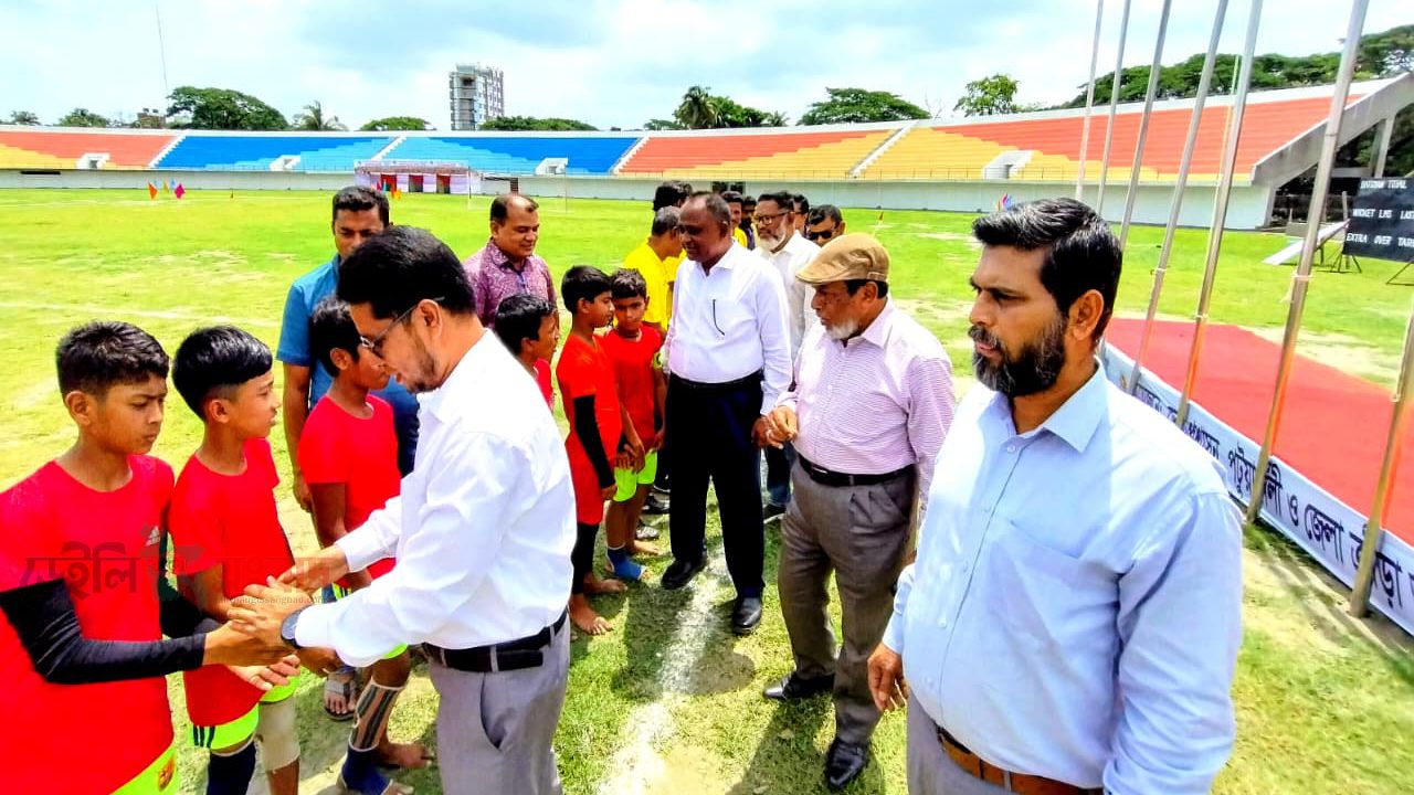 প্রাতিষ্ঠানিক শিক্ষার পাশাপাশি খেলাধুলা: সুপ্ত প্রতিভার বিকাশের চাবিকাঠি — জুয়েল রানা