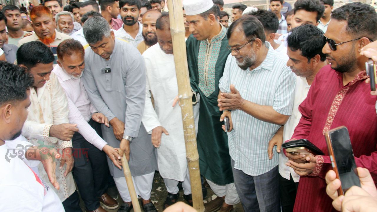 তুরাগ নলভোগে তিনটি রাস্তার উন্নয়ন কাজের  উদ্বোধন করলেন  এস এম জাহাঙ্গীর হোসেন এমপি 