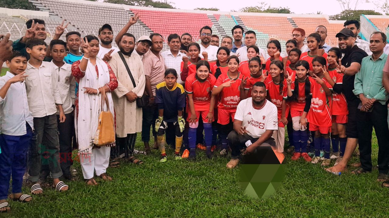 নতুন কুঁড়ি স্পোর্টস অনুর্ধ্ব-১৪ বালিকা ফুটবলে চ্যাম্পিয়ন বিশ্বনাথ উপজেলা।
