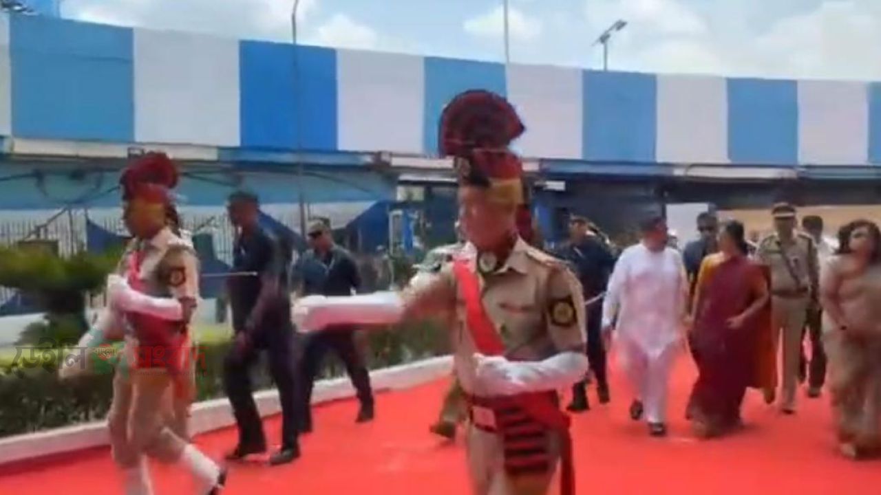 নবনির্বাচিত মুখ্যমন্ত্রী শুভেন্দু অধিকারীকে ,নবান্নে গান অফ স্যালুট দিয়ে সম্বর্ধনা জানালেন।