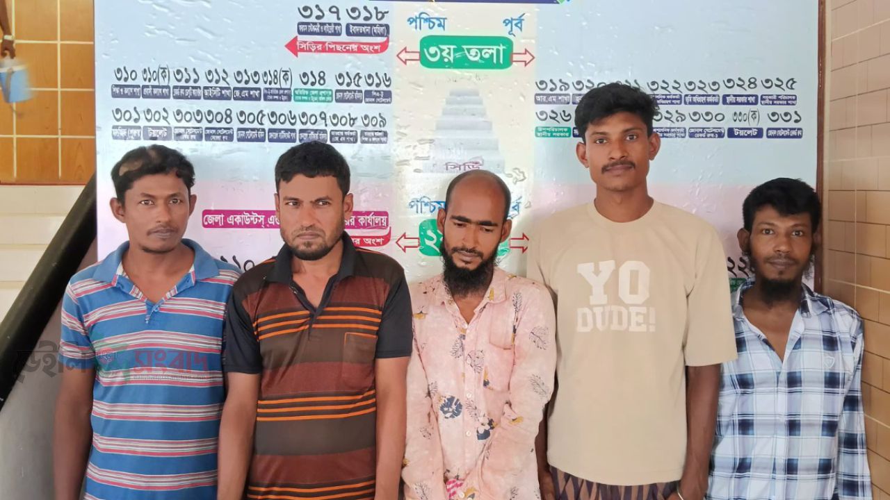 নোয়াখালীতে গাঁজাসহ আটক ৫ মাদকসেবীর জেল