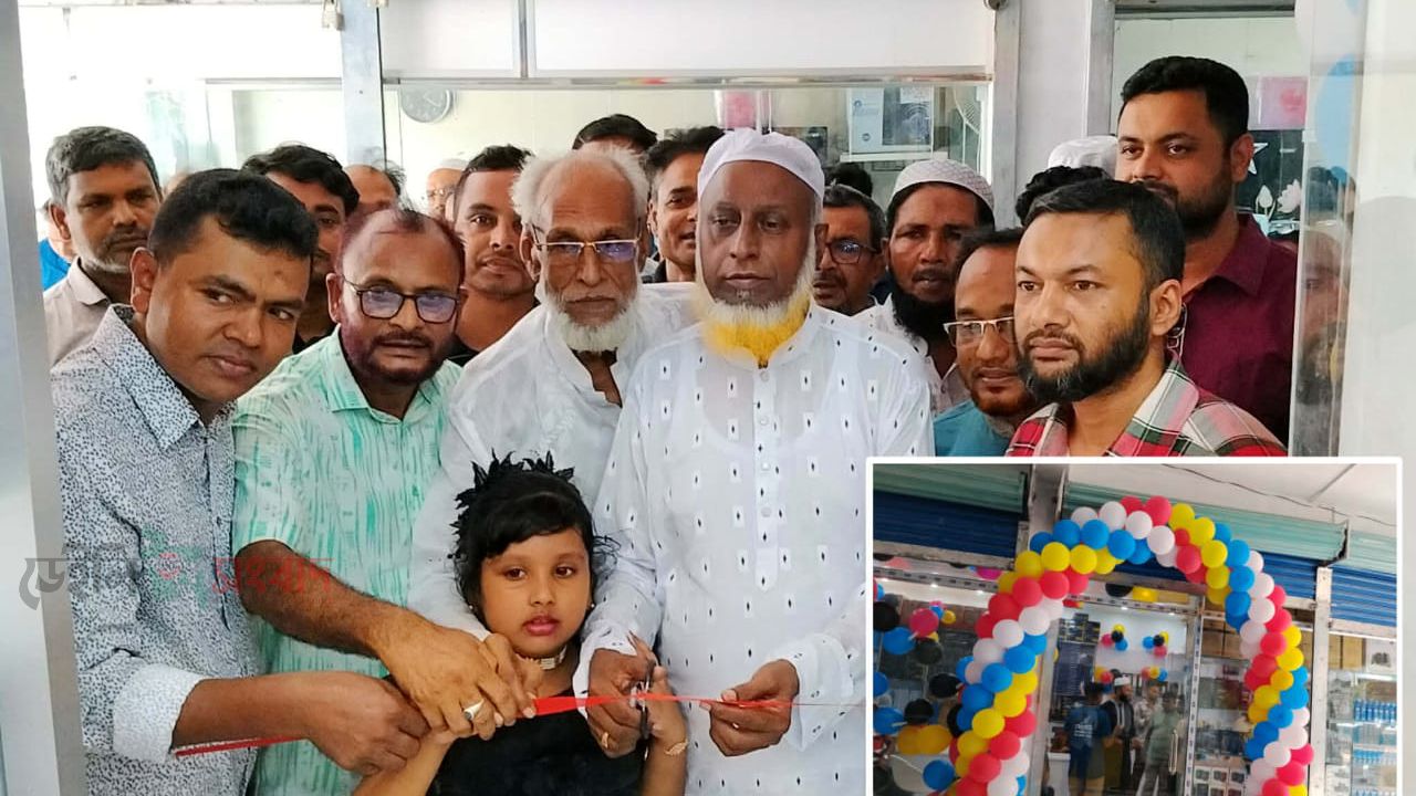 মনিরামপুরে ‘মাদারল্যান্ড কম্পিউটার’ শোরুমের ২য় শাখার শুভ উদ্বোধন