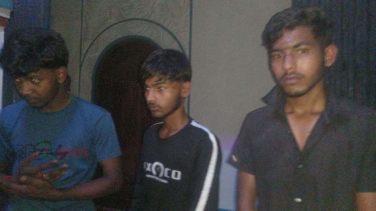 কোরবানির ঈদকে সামনে রেখে চোর- ডাকাত সক্রিয়! নবীগঞ্জে ৩ গরু চোর জনতার হাতে আটক!
