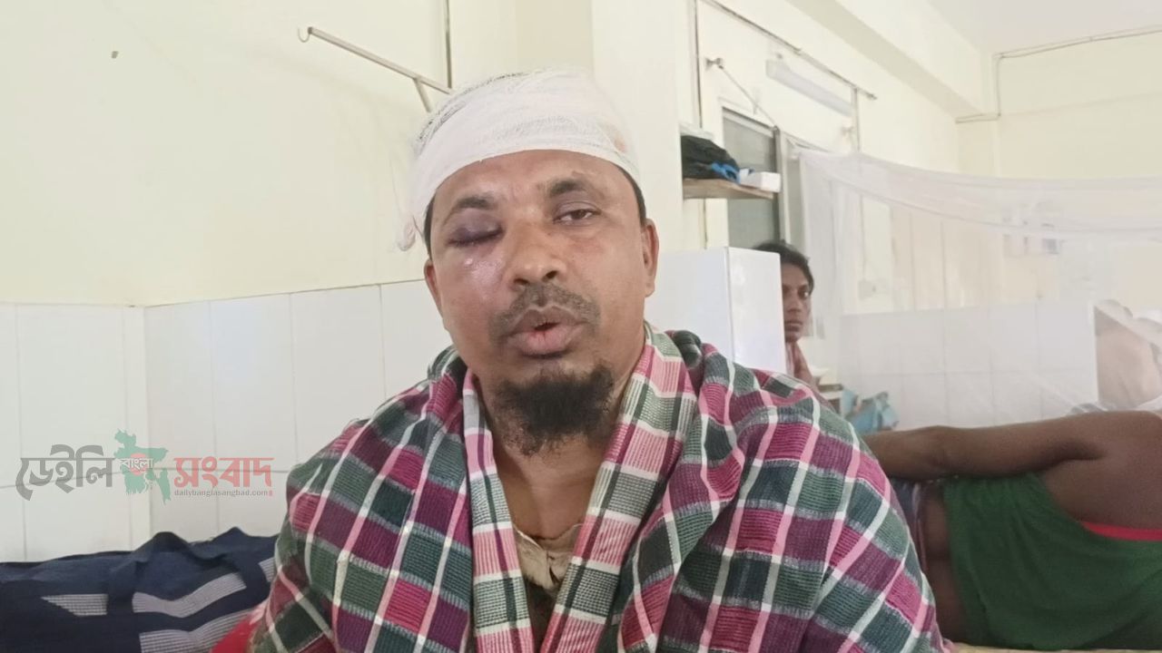 ধর্ষণচেষ্টার অভিযোগে জামায়াত নেতা গণপিটুনির শিকার, পূর্বশত্রুতার জেরে হামলা’ দাবি‌ অভিযুক্তের।