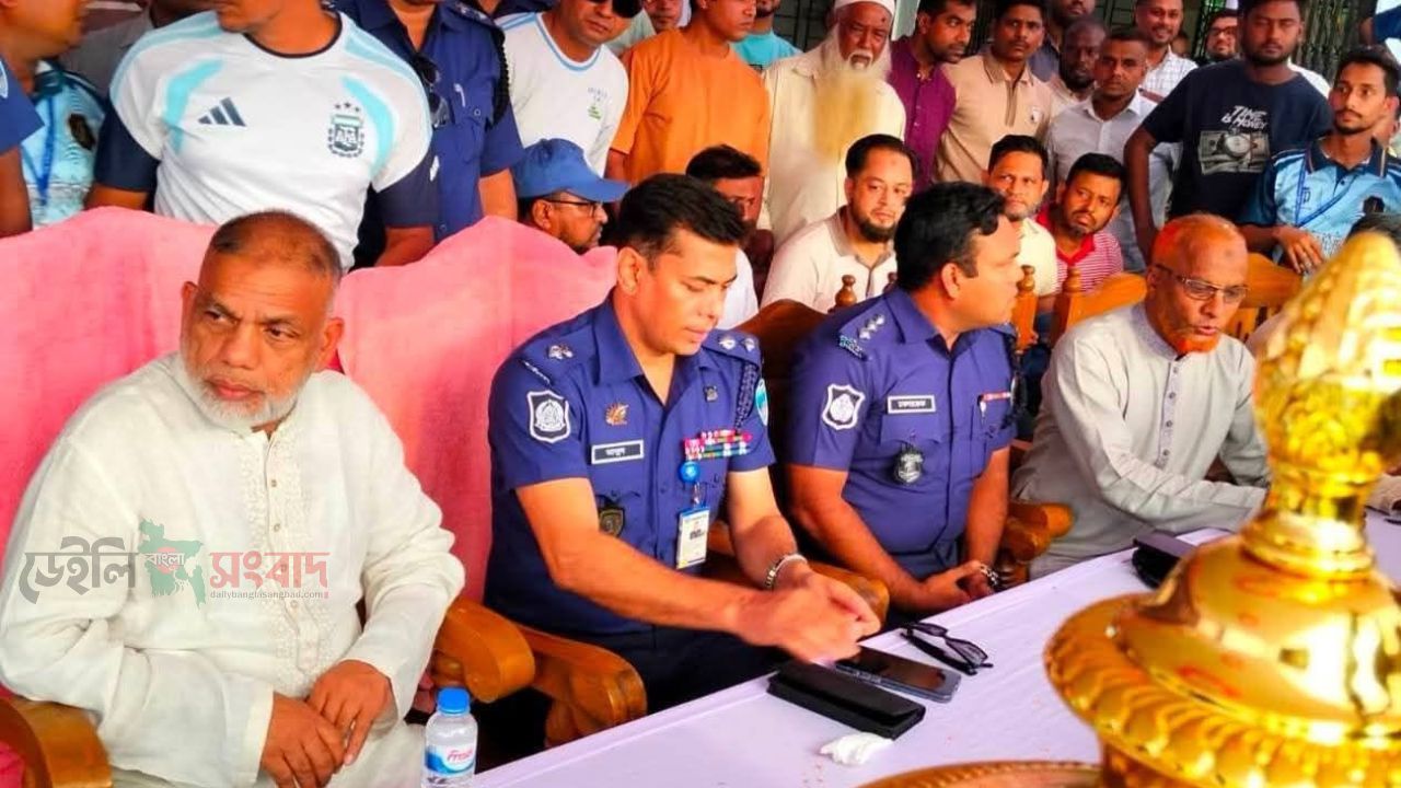 রাউজানে আন্তঃ এমপি গোল্ডকাপ ফুটবল টুর্নামেন্ট-২০২৬ এর শুভ উদ্বোধন