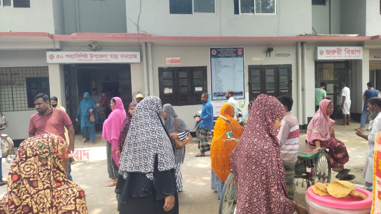 সরিষাবাড়ীতে চুরির আতঙ্ক: হাসপাতাল থেকে শিক্ষাপ্রতিষ্ঠান, রেহাই পাচ্ছে না কেউ