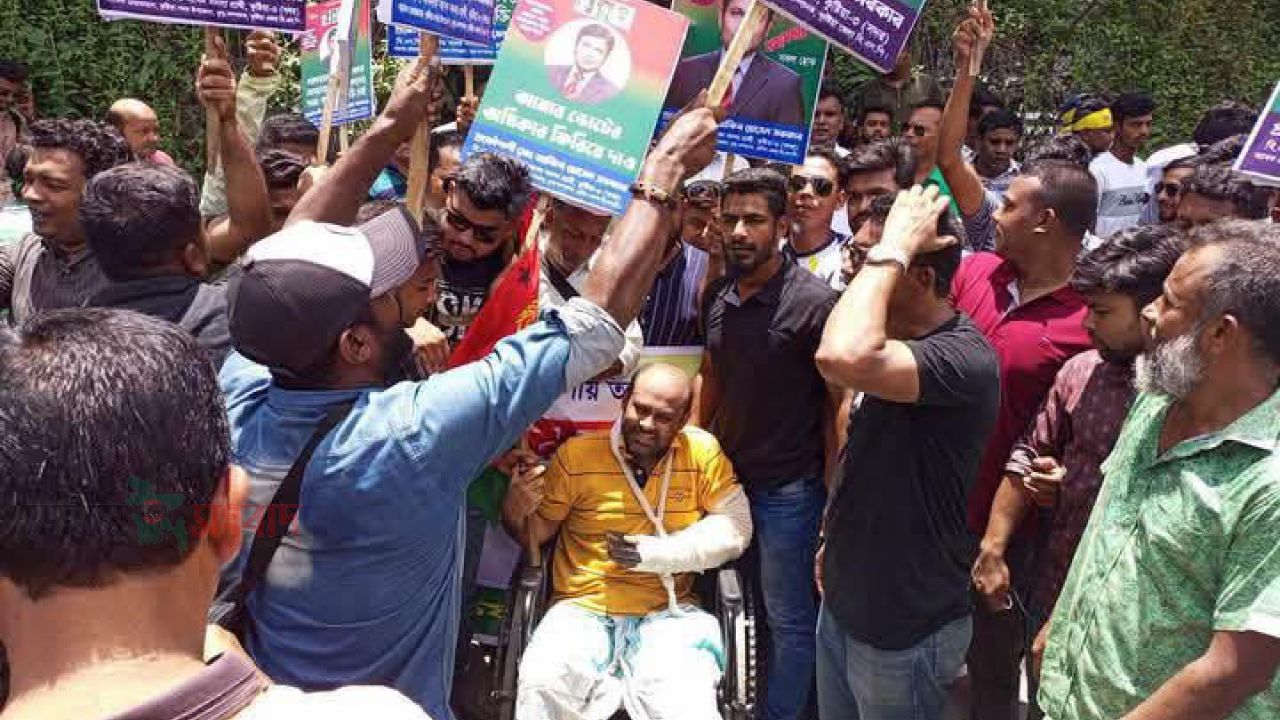 এস.এস. আল হুসাইন সোহাগ রাজপথের লড়াকু সৈনিক মানবতার সেবক ভেড়ামারা উপজেলা স্বেচ্ছাসেবক দলের সদস্য সচিব…