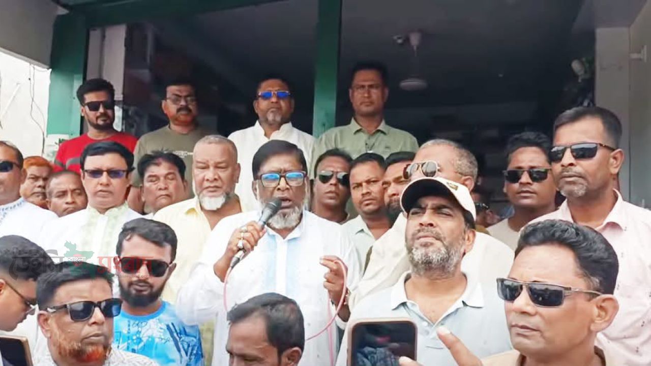 ভেড়ামারায় নিষিদ্ধ সংগঠন আওয়ামী লীগের সন্ত্রাস ও নৈরাজ্য ঠেকাতে মাঠে রয়েছেন বিএনপি 