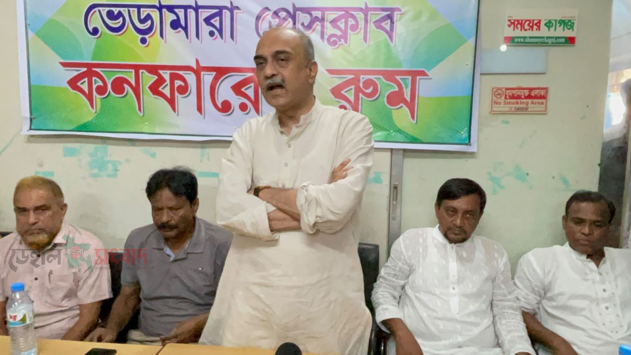ভেড়ামারা প্রেসক্লাবে সাংবাদিকদের সঙ্গে মতবিনিময় সভা করলেন ব্যারিস্টার রাগীব রউফ চৌধুরী