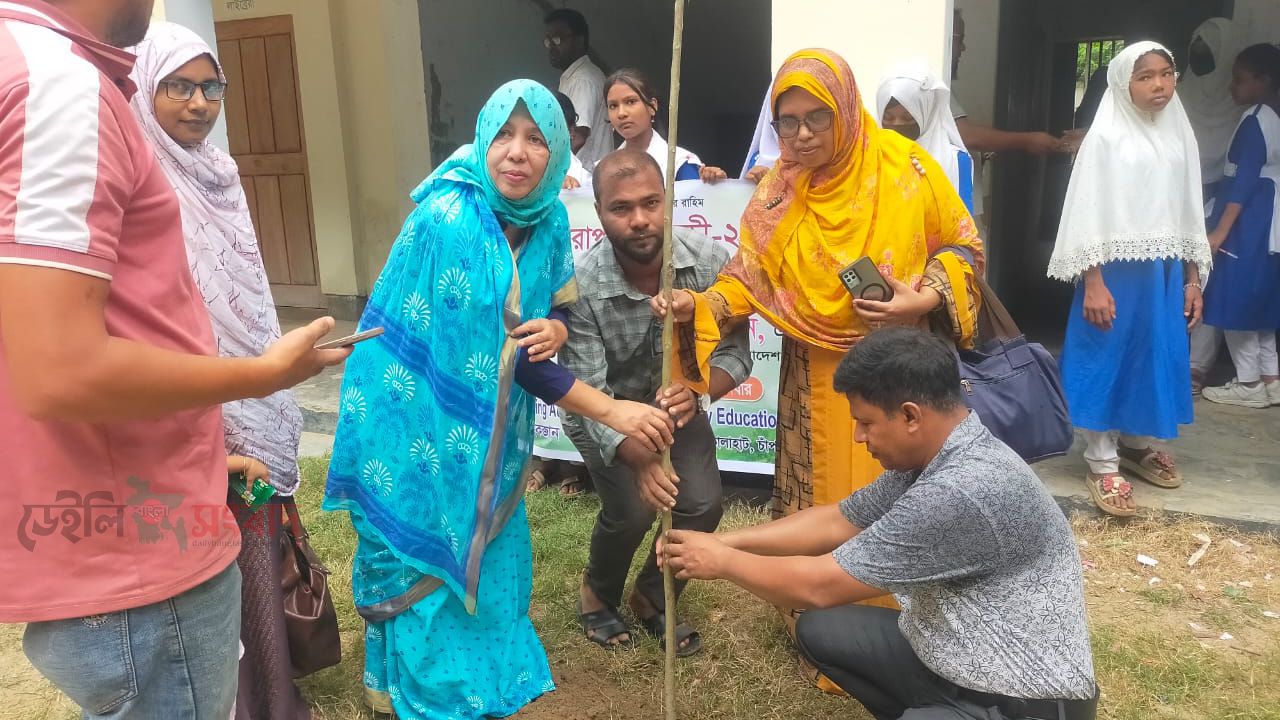 ভোলাহাটে বৃক্ষরোপন কর্মসূচি ২০২৬ শুভ উদ্বোধন অনুষ্ঠিত! 