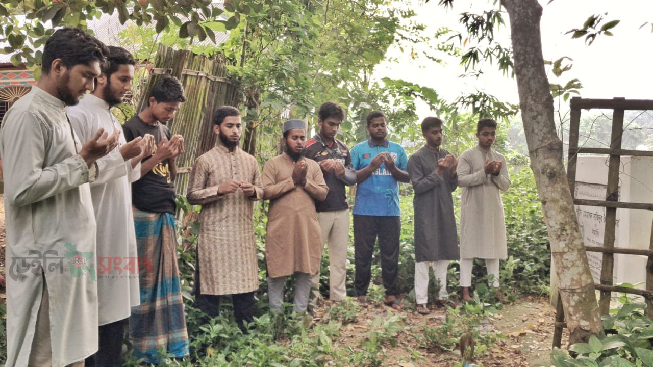জুলাইয়ের প্রথম প্রহরে বিজয়নগরে শহীদ ওমরের কবর জিয়ারতে ছাত্রশিবির