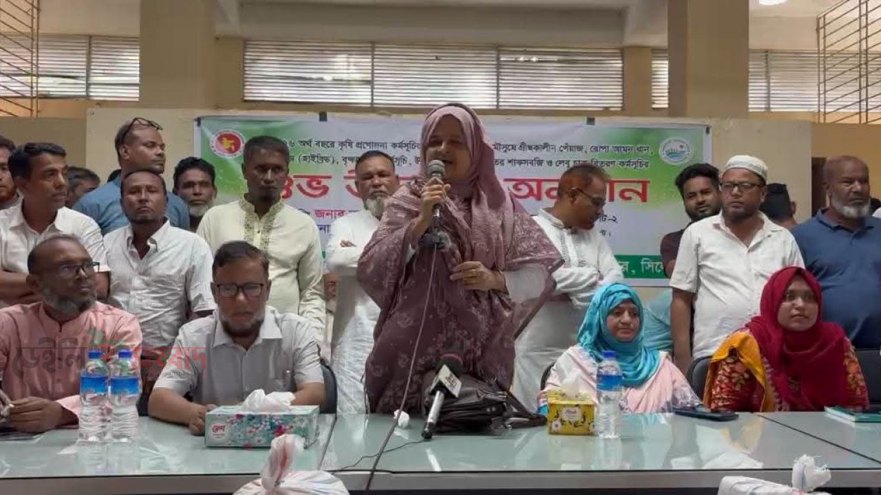 উন্নয়নের ধারায় বৃক্ষরোপণের বিকল্প নেই: এমপি লুনা