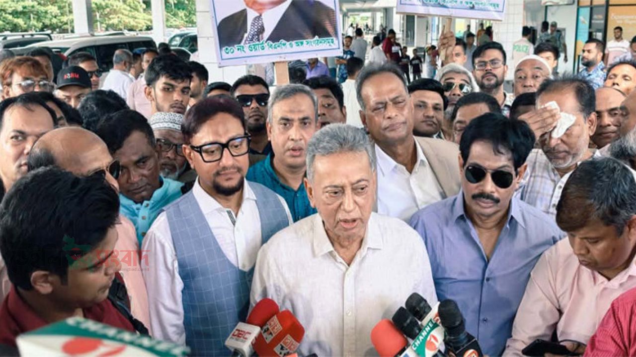ফ্রি ট্রেড জোন, কার্গো হাব ও নতুন বন্দর পরিকল্পনায় বদলে যাবে চট্টগ্রাম : আমির খসরু