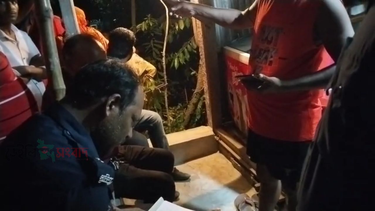 পারিবারিক কলহের জেরে যুবককে ছুরিকাঘাত, হাসপাতালে ভর্তি