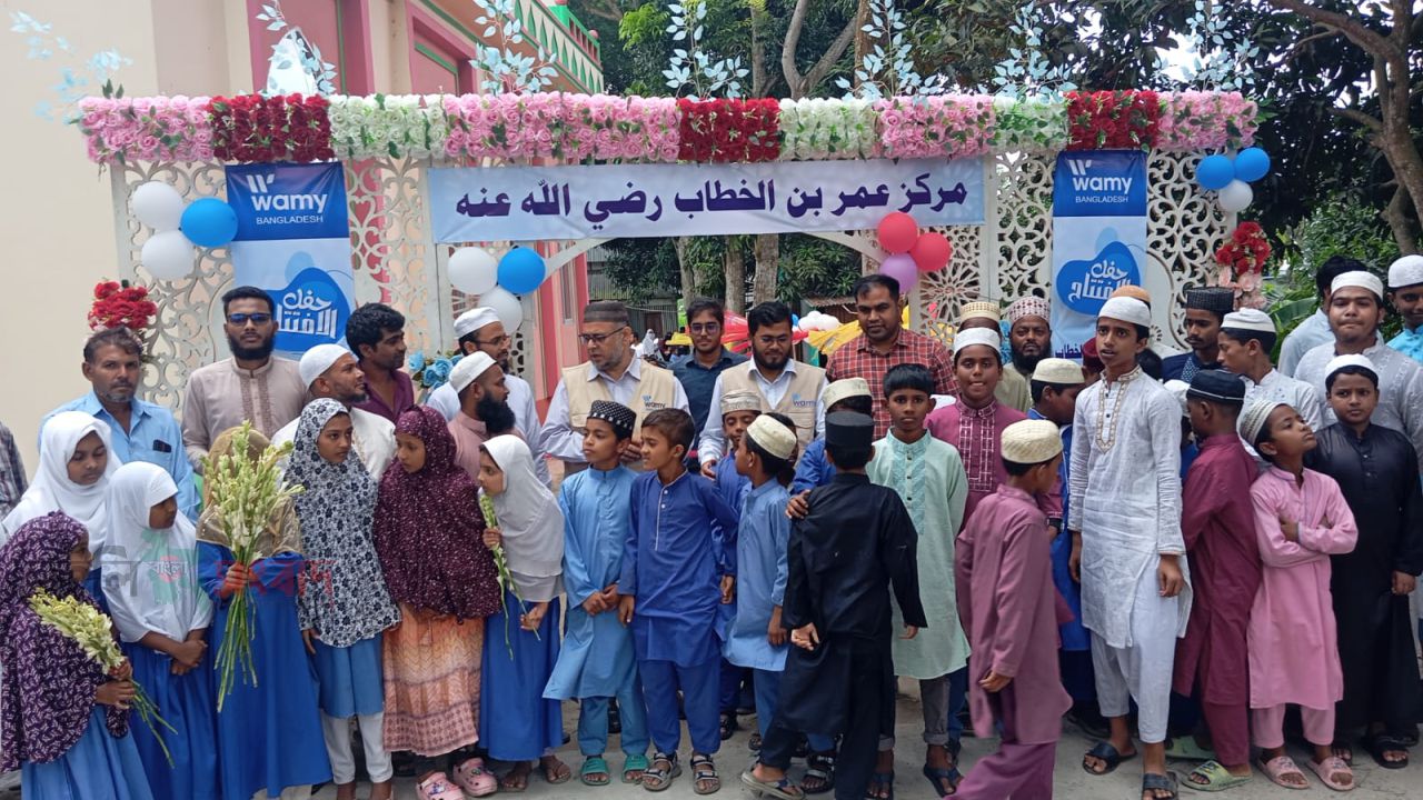 হরিরামপুরে ইতিহ্যবাহী দ্বীনি প্রতিষ্ঠান দড়িকান্দি সারোয়ার হোসেন হাফিজিয়া আইডিয়াল মাদ্রাসা ও এতিমখানার শুভ উদ্বোধন।