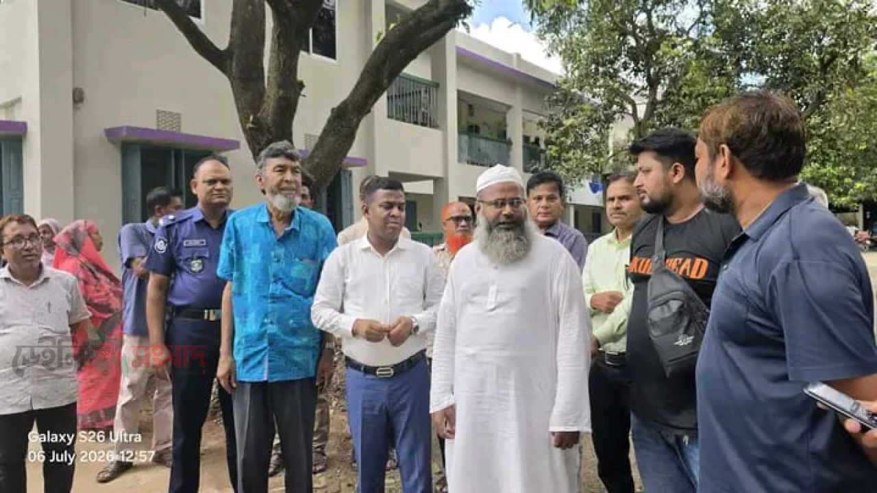পীরগঞ্জ পৌরসভায় মসজিদ নির্মাণ লক্ষ্যে ভিত্তি প্রস্তর। 