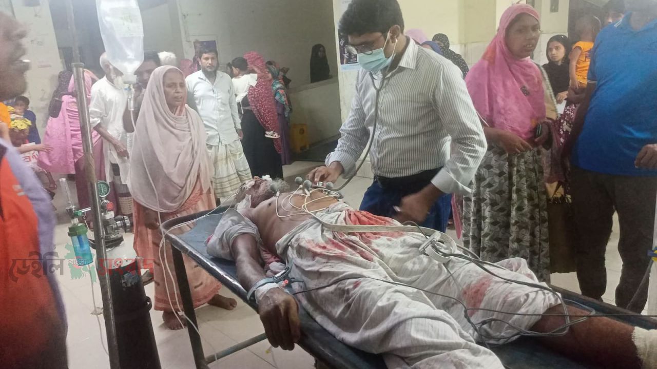 ভোলাহাটে মটরসাইকেল মুখোমুখী সংঘর্ষে ১ জন মৃত্যু!