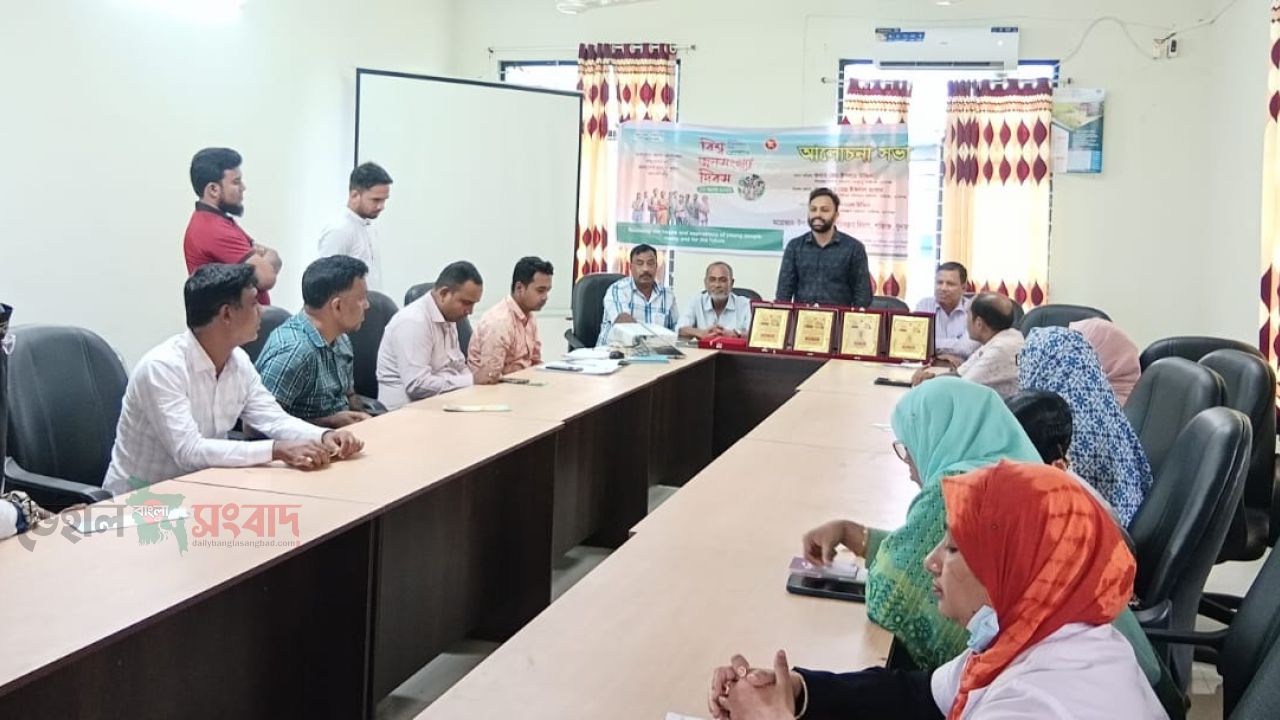 শান্তিগঞ্জে বিশ্ব জনসংখ্যা দিবস উপলক্ষে আলোচনা সভা ও ক্রেস্ট বিতরণ