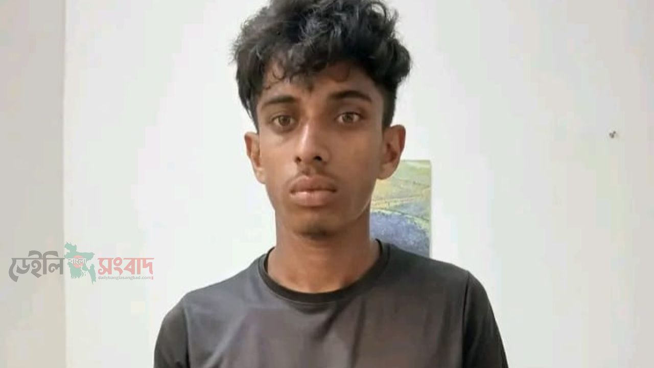 ৯৯৯-এ ফোনকলের পর তেঁতুলিয়ায় ১৩টি জাল পাসপোর্ট উদ্ধার, গ্রেফতার ১