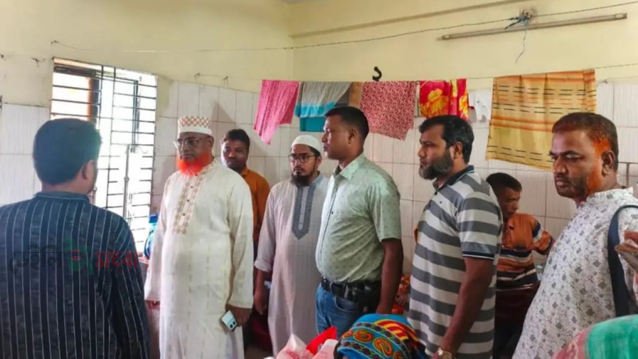 ডিমলা উপজেলা স্বাস্থ্য কমপ্লেক্স পরিদর্শন করলেন এমপি মহোদয় 