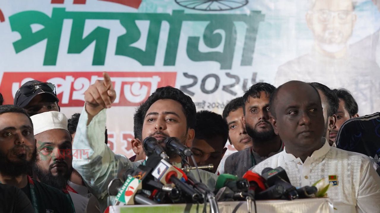 রাষ্ট্রপতি মোহাম্মদ শাহাবুদ্দিনের পদত্যাগ করলে হবেনা পদত্যাগের পর রাষ্ট্রপতির গ্রেপ্তার দাবি নাহিদ ইসলামের-