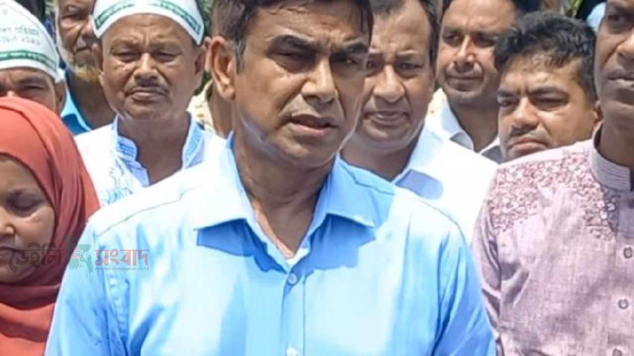 পঞ্চগড়ে ১০ দিনব্যাপী বৃক্ষরোপণ অভিযান ও বৃক্ষমেলার উদ্বোধন করলেন পানি সম্পদ প্রতিমন্ত্রী