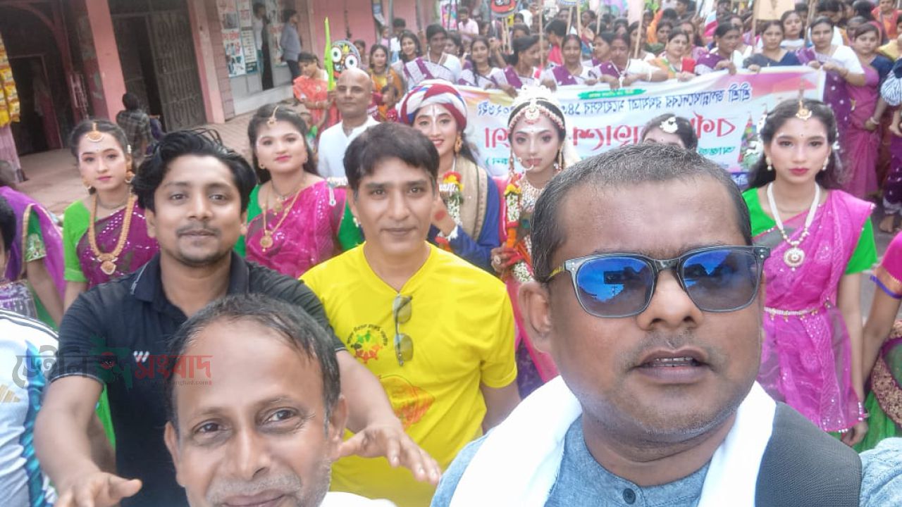 রাউজান ফকিরহাটে বর্ণাঢ্য আয়োজনে উল্টো রথযাত্রা সম্পন্ন