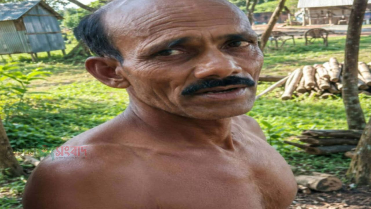 ফুলবাড়িয়ায় ১০০ পিস ইয়াবাসহ কুখ্যাত মাদক ব্যবসায়ী এক্কাবর আটক, এলাকাবাসীর কঠোর শাস্তির দাবি