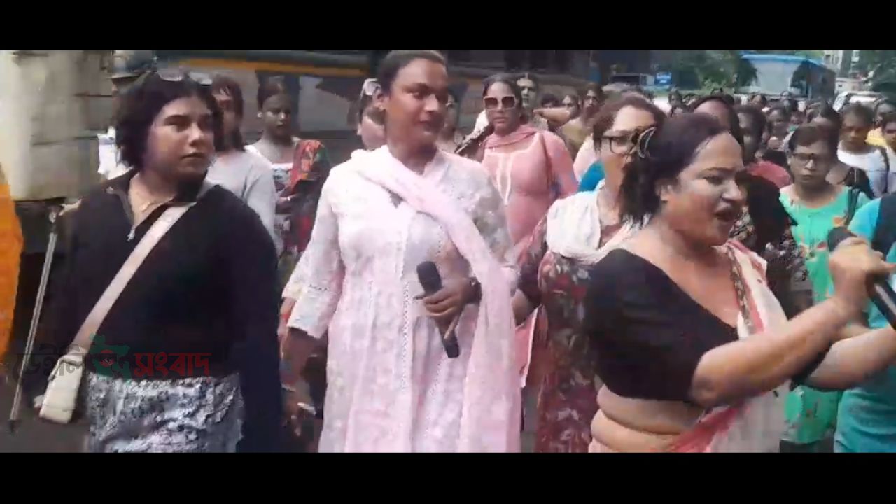 বাংলাদেশী কিন্নর হিজড়া গুন্ডা জেহাদীদের প্রতিবাদে মহা মিছিল ও থানায় ডেপুটেশন ।