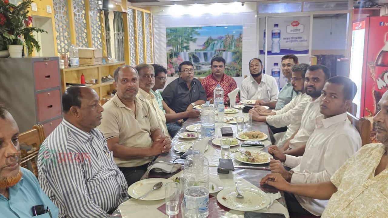 কুমিল্লা পেশাজীবী সাংবাদিক সোসাইটির মাসিক সভা অনুষ্ঠিত, সরকারি নিবন্ধন নিয়ে আলোচনা