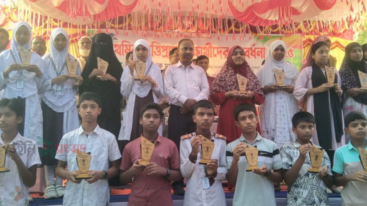 গাইবান্ধায় প্রাথমিক বৃত্তিপ্রাপ্ত শিক্ষার্থীদের সংবর্ধনা অনুষ্ঠিত