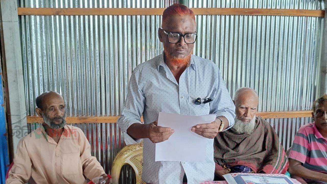 যশোরের কেশবপুরে সরকারি বাওড় দখল ও মাছ লুটের অভিযোগ: আওয়ামী লীগ নেতার বিরুদ্ধে মৎস্যজীবীদের সংবাদ সম্মেলন