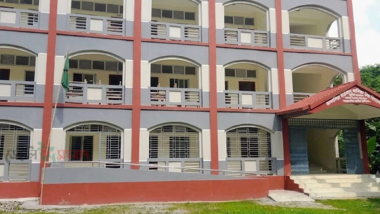 পাকুন্দিয়ায় ৮ জন শিক্ষক, অথচ ৫ পরীক্ষার্থীর কেউই পাস করেনি