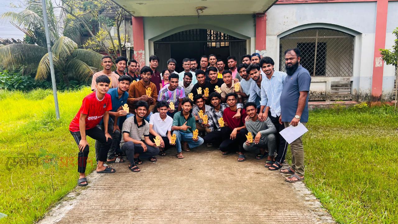 বালাগঞ্জে এসএসসি পরীক্ষার্থী ১২৩৫জন, পাশ ৬৩২জন,  দাখিল পরীক্ষার্থী ৩৪৭ জন, পাশ করেছে ১৬১জন, 
