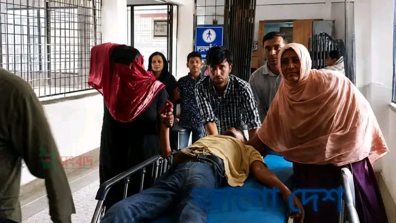 চুয়াডাঙ্গায় দুই মোটরসাইকেলের মুখোমুখি সংঘর্ষ, আহত ২
