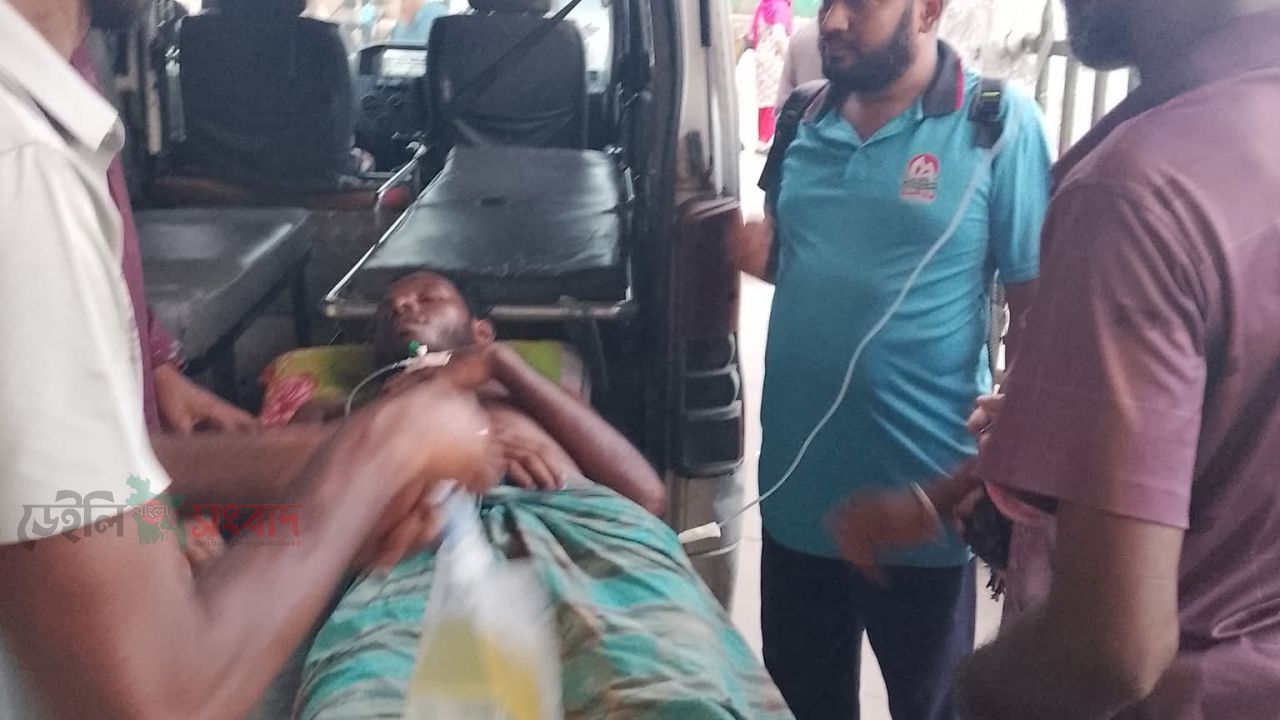 কয়রায় জেলা শিবির নেতা আব্দুল্লাহ আল মামুনের ওপর হামলা